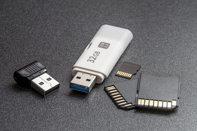flash memory 1306886 640